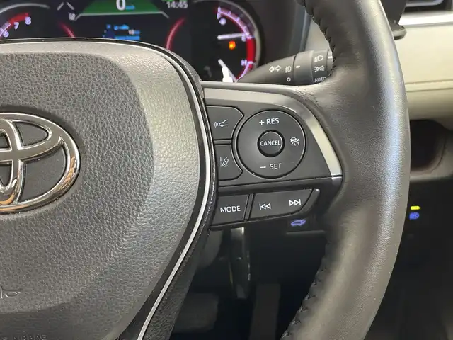 トヨタ ＲＡＶ４ G Zパッケージ 愛知県 2020(令2)年 6.1万km ホワイトパールクリスタルシャイン 純正ナビ/・フルセグ/・Ｂｌｕｅｔｏｏｔｈ/・ＤＶＤ/・ＨＤＭＩ/デジタルインナーミラー/前席シートヒーター/ステアリングヒーター/バックカメラ/クルコン/衝突軽減ブレーキ/ブラインドスポットモニター/コーナーセンサー/車線逸脱警告/標識認識機能/RKSB/RCTA/電動リアゲート/スマートキー/オートライト/オートハイビーム