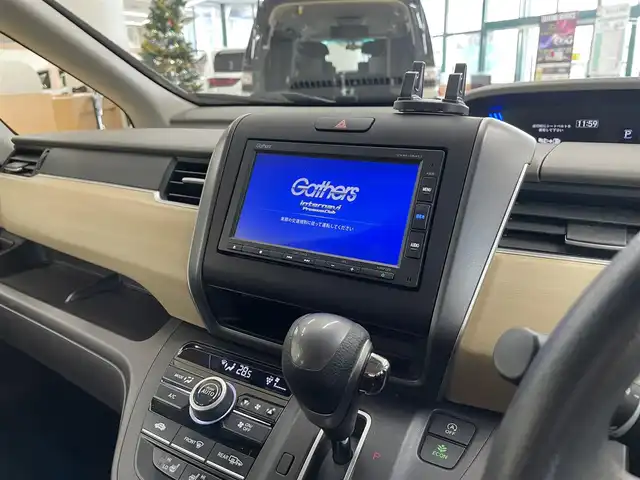 ホンダ フリード G ホンダセンシング 道央・札幌 2018(平30)年 4.1万km クリスタルブラックパール ・4WD/・純正ナビ/CD/SD/BT/・バックカメラ/・両側パワースライドドア/・ホンダセンシング/・CMBS/・アダプティブクルーズコントロール/・先行車発進お知らせ/・路外逸脱抑制システム/・レーンキープアシスト/・標識認識機能/・横滑り防止/・ワイパーデアイサー/・ビルトインETC/・LEDヘッドライト/・アイドリングストップ/・前席シートヒーター/・プッシュスタート/・スマートキー/・ドアバイザー/・電格ミラー/・ミラーヒーター/・夏タイヤ15インチホイル積込