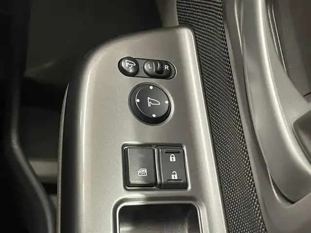 ホンダ フリード G ホンダセンシング 道央・札幌 2018(平30)年 4.1万km クリスタルブラックパール ・4WD/・純正ナビ/CD/SD/BT/・バックカメラ/・両側パワースライドドア/・ホンダセンシング/・CMBS/・アダプティブクルーズコントロール/・先行車発進お知らせ/・路外逸脱抑制システム/・レーンキープアシスト/・標識認識機能/・横滑り防止/・ワイパーデアイサー/・ビルトインETC/・LEDヘッドライト/・アイドリングストップ/・前席シートヒーター/・プッシュスタート/・スマートキー/・ドアバイザー/・電格ミラー/・ミラーヒーター/・夏タイヤ15インチホイル積込