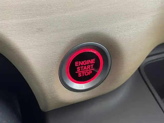 ホンダ フリード G ホンダセンシング 道央・札幌 2018(平30)年 4.1万km クリスタルブラックパール ・4WD/・純正ナビ/CD/SD/BT/・バックカメラ/・両側パワースライドドア/・ホンダセンシング/・CMBS/・アダプティブクルーズコントロール/・先行車発進お知らせ/・路外逸脱抑制システム/・レーンキープアシスト/・標識認識機能/・横滑り防止/・ワイパーデアイサー/・ビルトインETC/・LEDヘッドライト/・アイドリングストップ/・前席シートヒーター/・プッシュスタート/・スマートキー/・ドアバイザー/・電格ミラー/・ミラーヒーター/・夏タイヤ15インチホイル積込