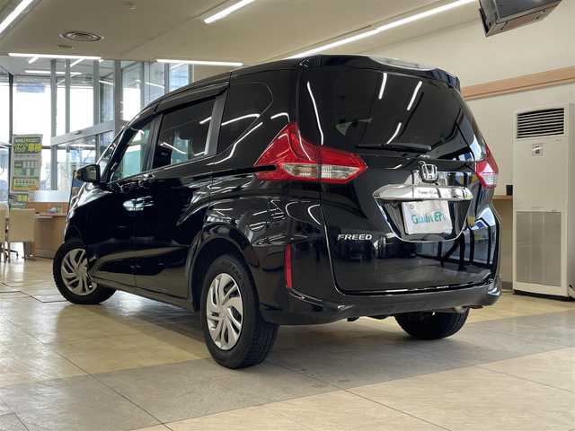 ホンダ フリード G ホンダセンシング 道東・釧路十勝 2018(平30)年 4.1万km クリスタルブラックパール ・4WD/・純正ナビ/CD/SD/BT/・バックカメラ/・両側パワースライドドア/・純正エンジンスターター/・ホンダセンシング/・CMBS/・アダプティブクルーズコントロール/・先行車発進お知らせ/・路外逸脱抑制システム/・レーンキープアシスト/・標識認識機能/・横滑り防止/・ワイパーデアイサー/・ビルトインETC/・LEDヘッドライト/・アイドリングストップ/・前席シートヒーター/・プッシュスタート/・スマートキー/・ドアバイザー/・電格ミラー/・ミラーヒーター/・夏タイヤ15インチホイル積込