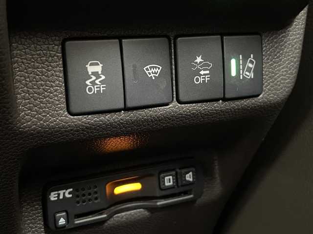 ホンダ フリード G ホンダセンシング 道東・釧路十勝 2018(平30)年 4.1万km クリスタルブラックパール ・4WD/・純正ナビ/CD/SD/BT/・バックカメラ/・両側パワースライドドア/・純正エンジンスターター/・ホンダセンシング/・CMBS/・アダプティブクルーズコントロール/・先行車発進お知らせ/・路外逸脱抑制システム/・レーンキープアシスト/・標識認識機能/・横滑り防止/・ワイパーデアイサー/・ビルトインETC/・LEDヘッドライト/・アイドリングストップ/・前席シートヒーター/・プッシュスタート/・スマートキー/・ドアバイザー/・電格ミラー/・ミラーヒーター/・夏タイヤ15インチホイル積込