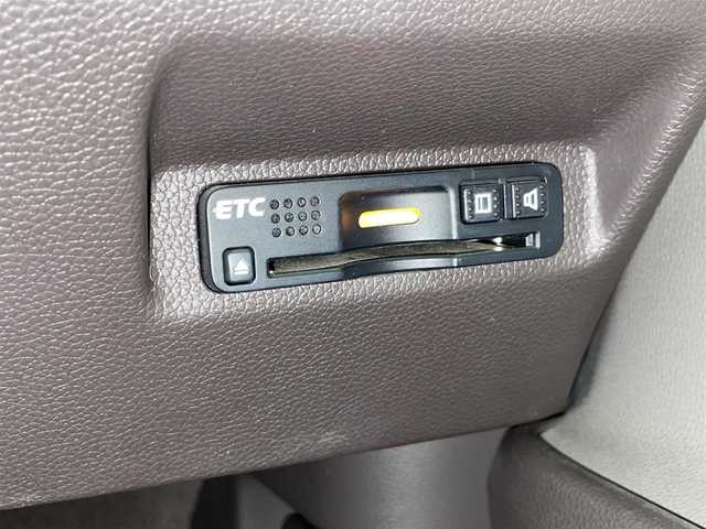 ホンダ フリード G ホンダセンシング 道東・釧路十勝 2018(平30)年 4.1万km クリスタルブラックパール ・4WD/・純正ナビ/CD/SD/BT/・バックカメラ/・両側パワースライドドア/・純正エンジンスターター/・ホンダセンシング/・CMBS/・アダプティブクルーズコントロール/・先行車発進お知らせ/・路外逸脱抑制システム/・レーンキープアシスト/・標識認識機能/・横滑り防止/・ワイパーデアイサー/・ビルトインETC/・LEDヘッドライト/・アイドリングストップ/・前席シートヒーター/・プッシュスタート/・スマートキー/・ドアバイザー/・電格ミラー/・ミラーヒーター/・夏タイヤ15インチホイル積込