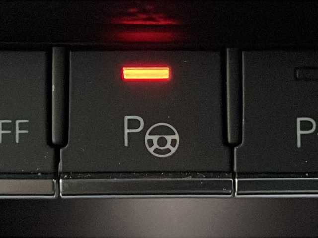 アウディ アウディ Ｑ５ SB 40TDIクワトロアドバンスド 広島県 2021(令3)年 4.7万km グレイシアホワイトメタリック ラグジュアリーパッケージ/plusパッケージ/OP19インチAW/マトリクスLEDヘッドライト/TVチューナー/黒革シート/パワーシート（ランバーサポート付）/シートヒーター（運転席/助手席/後席左右）/パワーバックドア/純正メモリナビ/サラウンドビューカメラ/アダプティブクルーズコントロール/レーンキープアシスト/衝突軽減ブレーキ/パーキングアシスト/コーナーセンサー/パドルシフト/ETC2.0/純正ドライブレコーダー/USB入力端子