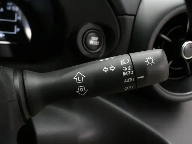 トヨタ ＧＲ８６ SZ 三重県 2023(令5)年 1.7万km クリスタルホワイトパール KENWOOD 9インチメモリナビ・地デジTV/・DVD/CD/・Bluetooth/バックカメラ/コムテック前後ドライブレコーダー/クルーズコントロール/ETC/純正17インチ5本V字スポーク切削光輝ブラック塗装アルミホイール/シルバー加飾付フルLEDヘッドランプ/・オートライト/プッシュエンジンスタート/スマートキー×2