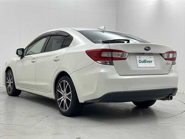 スバル インプレッサ Ｇ４ 2．0i－L アイサイト 茨城県 2017(平29)年 3.7万km クリスタルホワイトP 社外ナビ/フルセグTV/ETC/パドルシフト/追従クルーズコントロール/フロントフォグ/純正17インチアルミホイール/横滑り防止装置/ダウンヒルアシストコントロール/衝突軽減ブレーキ