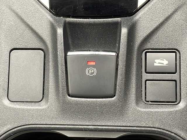 スバル インプレッサ Ｇ４ 2．0i－L アイサイト 茨城県 2017(平29)年 3.7万km クリスタルホワイトP 社外ナビ/フルセグTV/ETC/パドルシフト/追従クルーズコントロール/フロントフォグ/純正17インチアルミホイール/横滑り防止装置/ダウンヒルアシストコントロール/衝突軽減ブレーキ