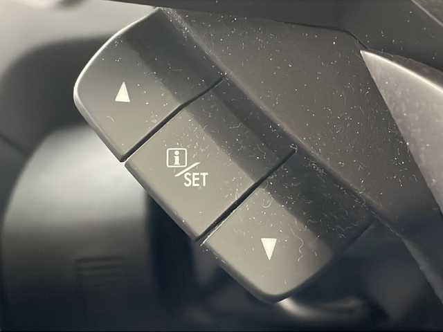 スバル インプレッサ Ｇ４ 2．0i－L アイサイト 茨城県 2017(平29)年 3.7万km クリスタルホワイトP 社外ナビ/フルセグTV/ETC/パドルシフト/追従クルーズコントロール/フロントフォグ/純正17インチアルミホイール/横滑り防止装置/ダウンヒルアシストコントロール/衝突軽減ブレーキ