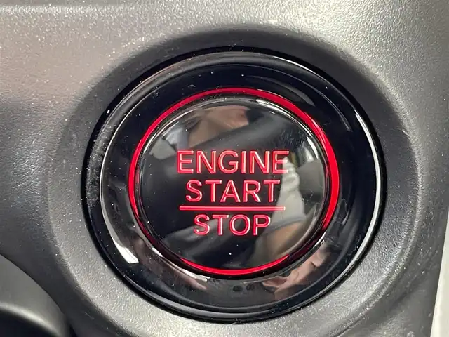 ホンダ Ｎ ＢＯＸ ファッションスタイル 愛知県 2024(令6)年 0.1万km 黄 〇専用ボディ色オータムイエローパール/〇純正９インチナビ/〇フルセグTV/〇バックカメラ/〇パワースライドドア（両側）/〇ホンダセンシング/〇衝突軽減ブレーキ/〇渋滞追従機能付アダプティブクルーズコントロール/〇LEDヘッドランプ/〇オートライト/〇オートエアコン/リアヒーターダクト/〇シートヒーター/〇スマートキーシステム