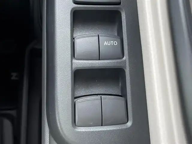 ホンダ Ｎ ＢＯＸ ファッションスタイル 愛知県 2024(令6)年 0.1万km 黄 〇専用ボディ色オータムイエローパール/〇純正９インチナビ/〇フルセグTV/〇バックカメラ/〇パワースライドドア（両側）/〇ホンダセンシング/〇衝突軽減ブレーキ/〇渋滞追従機能付アダプティブクルーズコントロール/〇LEDヘッドランプ/〇オートライト/〇オートエアコン/リアヒーターダクト/〇シートヒーター/〇スマートキーシステム