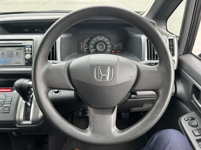 ホンダ ステップワゴン G Lパッケージ 岡山県 2011(平23)年 18.7万km クリスタルブラックパール 登録時走行距離186262km/純正ナビ/ワンセグTV(AM.FM.CD.DVD.TV)/両側パワースライドドア/バックカメラ/ETC/横滑り防止装置/アイドリングストップ/15インチ純正AW/純正フロアマット/イモビライザー/スマートキー/ドアバイザー/保証書/取扱説明書