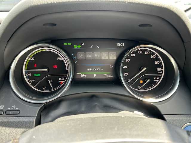 トヨタ カムリ G 大阪府 2023(令5)年 1.4万km プラチナホワイトパールマイカ ブラインドスポットモニター/純正9インチナビ(BT/USB)/バックカメラ/トヨタセーフティーセンス/LEDヘッドライト/オートライト/オートマチックハイビーム/ビルトインETC/パワーシート/純正フロアマット/純正アルミホイール/スペアキー(1本)/プッシュスタート