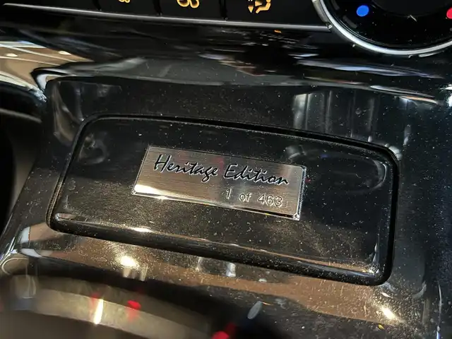 メルセデス・ベンツ ゲレンデヴァーゲン Ｇ３５０d ヘリテージエディション 宮城県 2018(平30)年 4万km 黒 463台限定車（色限定130台）/車体色：ブルーブラック/レーダーセーフティパッケージ/ラグジュアリーパッケージ/サンルーフ/harman/kardonサウンド/COMANDシステムHDDナビゲーションシステム/フルセグTV/バックカメラ/ブラックレザーシート/シートヒーター/メモリ機能付きパワーシート/アイドリングストップ/背面タイヤ/ステアリングスイッチ/パドルシフト/キセノンヘッドライトヘッドライト/オートライト/ドライブレコーダー/ETC車載器/純正18インチAW/サイドステップ
