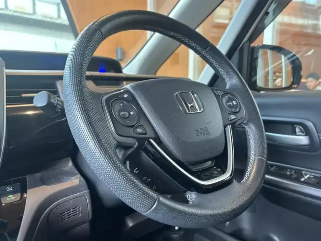 ホンダ フリード モデューロX ホンダセンシング 宮城県 2019(平31)年 4.5万km ホワイトオーキッドパール Gathersナビ/バックカメラ/フルセグTV/AppleCarPlay/ハーフレザー/アイドリングストップ/ACC/レーンキープアシスト/ホンダセンシング/両側パワスラ/前後ドラレコ/ドアバイザー/ステアリングスイッチ/ビルドインETC/LEDヘッドライト/フロントフォグライト/取扱説明書/保証書/スペアキー×１