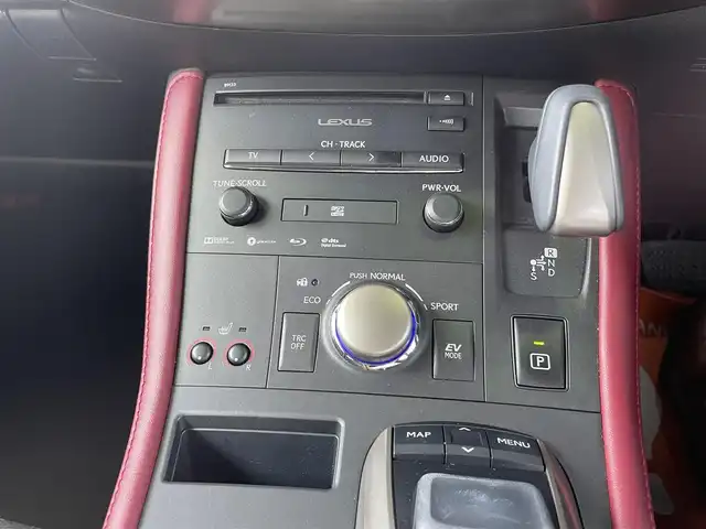 レクサス ＣＴ 200h ブラックシークエンス 和歌山県 2020(令2)年 10.6万km グラファイトブラックガラスフレーク ワンオーナー/純正メーカーナビ・フルセグTV・CD・DVD/　Bluetooth・USB/バックカメラ/PCS/レーダークルーズコントロール/LKA/オートハイビーム/ステアリングヒーター/前席パワーシート/前席シートヒーター/パドルシフト/LEDヘッドライト/コンビレザーシート/スマートキー/保証書/取扱説明書