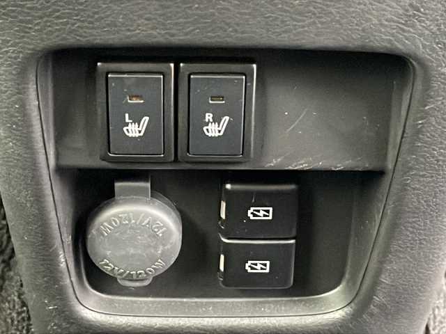 スズキ ハスラー Jスタイル Ⅱ ターボ 三重県 2023(令5)年 2.1万km クールカーキパールメタリック/ソフトベージュメタリック 純正ナビ/全周囲カメラ/デジタルインナーミラー/ビルトインETC/コーナーセンサー/ドライブレコーダー /シートヒーター/USB給電/レーダークルーズコントロール/レーンキープアシスト/LEDヘッドライト/電動格納ミラー/スペアキー/革巻きステアリング/ステアリングリモコン/パドルシフト/オートハイビーム/オートライト/純正フロアマット/禁煙車