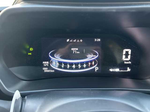 トヨタ ライズ Z 道央・札幌 2021(令3)年 6万km シャイニングホワイトパール ・4WD/・ワンオーナー/・寒冷地仕様/・社外ディスプレイオーディオ/（AM/FM/BT）/・社外ドライブレコーダー前後/・ビルトインETC/・衝突軽減ブレーキ/・全方位モニター/・アダプティブクルーズコントロール（追従機能付）/・レーンアシスト/・コーナーセンサー/・ブラインドスポットモニター/・シートヒーター（D席/N席）/・オートエアコン/・MTモード付AT/・ステアリングスイッチ/・アイドリングストップ/・LEDヘッドライト/・オートライト/・フォグランプ/・デイタイムランプ/・ABS/・横滑り防止装置/・スマートキー/・プッシュスタート/・スペアキー/・純正フロアマット/・夏タイヤ　17インチ積込（純正AW）/・ドアバイザー