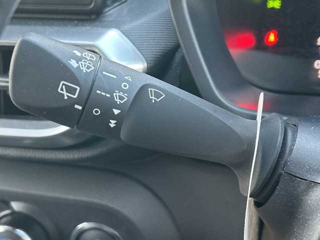 トヨタ ライズ Z 道央・札幌 2021(令3)年 6万km シャイニングホワイトパール ・4WD/・ワンオーナー/・寒冷地仕様/・社外ディスプレイオーディオ/（AM/FM/BT）/・社外ドライブレコーダー前後/・ビルトインETC/・衝突軽減ブレーキ/・全方位モニター/・アダプティブクルーズコントロール（追従機能付）/・レーンアシスト/・コーナーセンサー/・ブラインドスポットモニター/・シートヒーター（D席/N席）/・オートエアコン/・MTモード付AT/・ステアリングスイッチ/・アイドリングストップ/・LEDヘッドライト/・オートライト/・フォグランプ/・デイタイムランプ/・ABS/・横滑り防止装置/・スマートキー/・プッシュスタート/・スペアキー/・純正フロアマット/・夏タイヤ　17インチ積込（純正AW）/・ドアバイザー