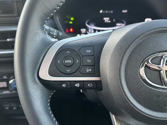 トヨタ ライズ Z 道央・札幌 2021(令3)年 6万km シャイニングホワイトパール ・4WD/・ワンオーナー/・寒冷地仕様/・社外ディスプレイオーディオ/（AM/FM/BT）/・社外ドライブレコーダー前後/・ビルトインETC/・衝突軽減ブレーキ/・全方位モニター/・アダプティブクルーズコントロール（追従機能付）/・レーンアシスト/・コーナーセンサー/・ブラインドスポットモニター/・シートヒーター（D席/N席）/・オートエアコン/・MTモード付AT/・ステアリングスイッチ/・アイドリングストップ/・LEDヘッドライト/・オートライト/・フォグランプ/・デイタイムランプ/・ABS/・横滑り防止装置/・スマートキー/・プッシュスタート/・スペアキー/・純正フロアマット/・夏タイヤ　17インチ積込（純正AW）/・ドアバイザー