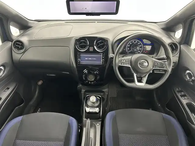 日産 ノート e－パワー X Bアロー 熊本県 2018(平30)年 6.6万km シャイニングブルー/スーパーブラック 2トーン 禁煙車　/純正ナビ（ＣＤ・ＤＶＤ・フルセグ・ＢＴ・ＳＤ）/アラウンドビューモニター　/社外ＥＴＣ　/前方ドライブレコーダー　/アダブティブクルーズコントロール　/前後クリアランスソナー　/衝突軽減ブレーキ　/レーンキープアシスト/横滑り防止/デジタルインナーミラー/純正フロアマット/純正１５インチAW/オートライト/LEDヘッドライト/スマートキー/プッシュスタート
