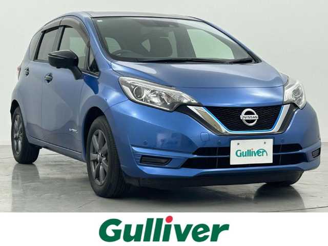 日産 ノート e－パワー X Bアロー 熊本県 2018(平30)年 6.6万km シャイニングブルー/スーパーブラック 2トーン 禁煙車　/純正ナビ（ＣＤ・ＤＶＤ・フルセグ・ＢＴ・ＳＤ）/アラウンドビューモニター　/社外ＥＴＣ　/前方ドライブレコーダー　/アダブティブクルーズコントロール　/前後クリアランスソナー　/衝突軽減ブレーキ　/レーンキープアシスト/横滑り防止/デジタルインナーミラー/純正フロアマット/純正１５インチAW/オートライト/LEDヘッドライト/スマートキー/プッシュスタート