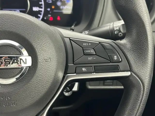 日産 ノート e－パワー X Bアロー 熊本県 2018(平30)年 6.6万km シャイニングブルー/スーパーブラック 2トーン 禁煙車　/純正ナビ（ＣＤ・ＤＶＤ・フルセグ・ＢＴ・ＳＤ）/アラウンドビューモニター　/社外ＥＴＣ　/前方ドライブレコーダー　/アダブティブクルーズコントロール　/前後クリアランスソナー　/衝突軽減ブレーキ　/レーンキープアシスト/横滑り防止/デジタルインナーミラー/純正フロアマット/純正１５インチAW/オートライト/LEDヘッドライト/スマートキー/プッシュスタート