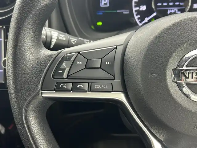 日産 ノート e－パワー X Bアロー 熊本県 2018(平30)年 6.6万km シャイニングブルー/スーパーブラック 2トーン 禁煙車　/純正ナビ（ＣＤ・ＤＶＤ・フルセグ・ＢＴ・ＳＤ）/アラウンドビューモニター　/社外ＥＴＣ　/前方ドライブレコーダー　/アダブティブクルーズコントロール　/前後クリアランスソナー　/衝突軽減ブレーキ　/レーンキープアシスト/横滑り防止/デジタルインナーミラー/純正フロアマット/純正１５インチAW/オートライト/LEDヘッドライト/スマートキー/プッシュスタート