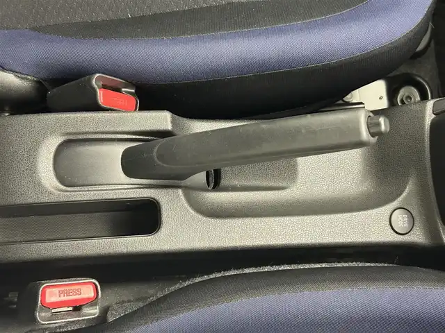 日産 ノート e－パワー X Bアロー 熊本県 2018(平30)年 6.6万km シャイニングブルー/スーパーブラック 2トーン 禁煙車　/純正ナビ（ＣＤ・ＤＶＤ・フルセグ・ＢＴ・ＳＤ）/アラウンドビューモニター　/社外ＥＴＣ　/前方ドライブレコーダー　/アダブティブクルーズコントロール　/前後クリアランスソナー　/衝突軽減ブレーキ　/レーンキープアシスト/横滑り防止/デジタルインナーミラー/純正フロアマット/純正１５インチAW/オートライト/LEDヘッドライト/スマートキー/プッシュスタート