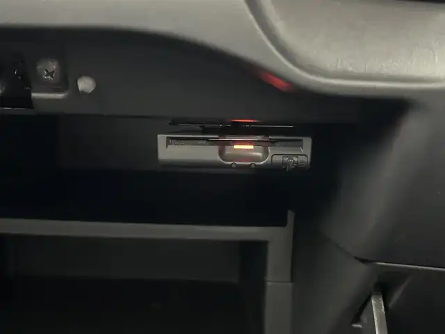 日産 ノート e－パワー X Bアロー 熊本県 2018(平30)年 6.6万km シャイニングブルー/スーパーブラック 2トーン 禁煙車　/純正ナビ（ＣＤ・ＤＶＤ・フルセグ・ＢＴ・ＳＤ）/アラウンドビューモニター　/社外ＥＴＣ　/前方ドライブレコーダー　/アダブティブクルーズコントロール　/前後クリアランスソナー　/衝突軽減ブレーキ　/レーンキープアシスト/横滑り防止/デジタルインナーミラー/純正フロアマット/純正１５インチAW/オートライト/LEDヘッドライト/スマートキー/プッシュスタート