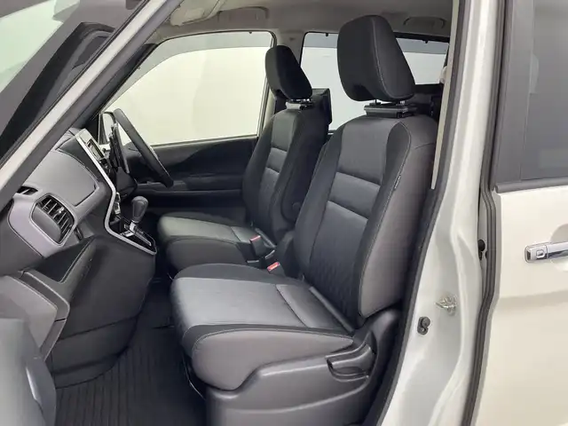 日産 セレナ ハイウェイスター V 新潟県 2019(令1)年 6万km ブリリアントホワイトパール プロパイロット/ストラーダ10型メモリナビ【CN-F1X10D】/　フルセグTV/Bluetooth/CD/DVD/USB/全方位モニター/後席モニター/レーダークルーズコントロール/衝突被害軽減ブレーキ/レーンキープアシスト/BSM(ブラインドスポットモニター)/両側パワースライドドア/前後コーナーセンサー/パーキングアシスト/アイドリングストップ/LEDヘッドライト/オートライト/横滑り防止装置/ステアリングスイッチ/禁煙車