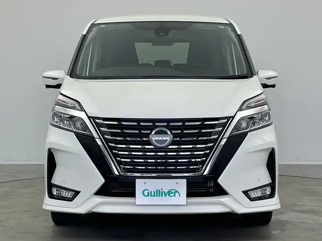 日産 セレナ ハイウェイスター V 新潟県 2019(令1)年 6万km ブリリアントホワイトパール プロパイロット/ストラーダ10型メモリナビ【CN-F1X10D】/　フルセグTV/Bluetooth/CD/DVD/USB/全方位モニター/後席モニター/レーダークルーズコントロール/衝突被害軽減ブレーキ/レーンキープアシスト/BSM(ブラインドスポットモニター)/両側パワースライドドア/前後コーナーセンサー/パーキングアシスト/アイドリングストップ/LEDヘッドライト/オートライト/横滑り防止装置/ステアリングスイッチ/禁煙車