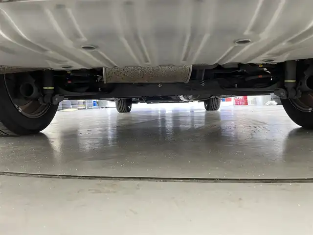 日産 セレナ ハイウェイスター プロパイロットED 滋賀県 2017(平29)年 7.1万km カシミヤグレージュ 2トーン 純正ナビ/CD/DVD/Bluetooth/USB/フルセグテレビ/バックカメラ/フリップダウンモニター/前後ドライブレコーダー/エマージェンシーブレーキ/クルーズコントロール/プロパイロット/両側パワースライドドア/オートライト/ETC/プッシュスタート /スマートキー/スペアキー/純正フロアマット