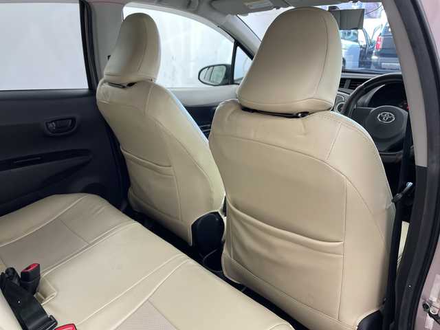 トヨタ ヴィッツ F 兵庫県 2011(平23)年 6.9万km ローズメタリックオパール ・社外ナビ（CD/DVD/HDD/TV)/・バックカメラ/・ETC/・社外前後ドライブレコーダー/・社外14インチアルミホイール/・社外革調シートカバー/・フロントスポイラー/・キーレスエントリー/・ヘッドライトレベライザー