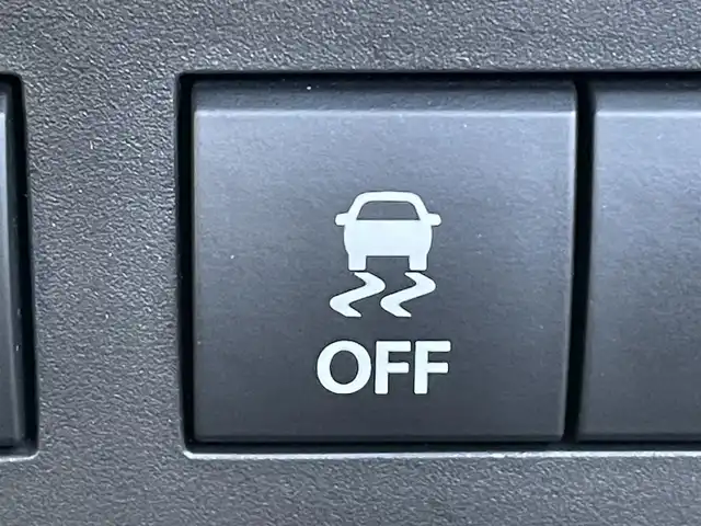 スズキ ワゴンＲ スマイル HYBRID X 岡山県 2023(令5)年 4万km シフォンアイボリーメタリック 登録時走行距離39580km/社外ナビ/フルセグTV(AM/FM/CD/DVD/Bluetooth)/全方位モニター/両側パワースライドドア/ドライブレコーダー/車線逸脱制御機能/衝突軽減ブレーキ/アイドリングストップ/コーナーセンサー/D席シートヒーター/LEDヘッドライト/純正フロアマット/スマートキー/プッシュスタート