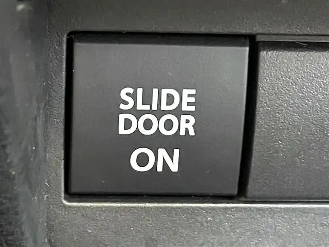 スズキ ワゴンＲ スマイル HYBRID X 岡山県 2023(令5)年 4万km シフォンアイボリーメタリック 登録時走行距離39580km/社外ナビ/フルセグTV(AM/FM/CD/DVD/Bluetooth)/全方位モニター/両側パワースライドドア/ドライブレコーダー/車線逸脱制御機能/衝突軽減ブレーキ/アイドリングストップ/コーナーセンサー/D席シートヒーター/LEDヘッドライト/純正フロアマット/スマートキー/プッシュスタート