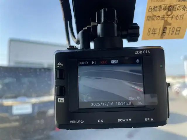 スズキ ワゴンＲ スマイル HYBRID X 岡山県 2023(令5)年 4万km シフォンアイボリーメタリック 登録時走行距離39580km/社外ナビ/フルセグTV(AM/FM/CD/DVD/Bluetooth)/全方位モニター/両側パワースライドドア/ドライブレコーダー/車線逸脱制御機能/衝突軽減ブレーキ/アイドリングストップ/コーナーセンサー/D席シートヒーター/LEDヘッドライト/純正フロアマット/スマートキー/プッシュスタート