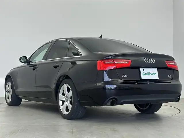 アウディ Ａ６ 2．8 FSI クワトロ 愛知県 2013(平25)年 9.1万km 黒 ・4WD/・BOSEスピーカー/・純正7インチナビ/・バックカメラ/・Bluetooth/・パワーシート/・シートヒーター/・横滑り防止装置/・オートライト/・LEDヘッドライト/・純正AW/・プッシュスタート/・スマートキー