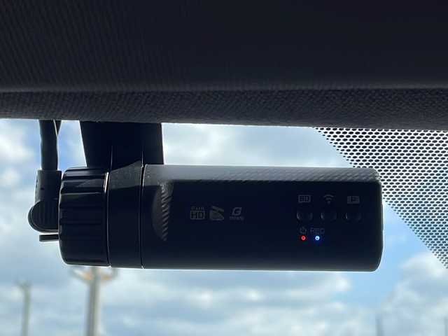 トヨタ カローラ スポーツ ハイブリッドG Z 島根県 2020(令2)年 1.1万km アティチュードブラックマイカ/ダークブルーマイカメタリック 2トーン メーカーナビゲーション/BT CD DVD Miracast/モデリスタエアロ/バックカメラ/レーダークルーズコントロール/社外前後ドライブレコーダー/ビルトインETC2.0/ハーフレザーシート/D/N席シートヒーター/オートマチックハイビーム/電子パーキング/AUTOHOLD/LEDヘッドライト/AUTOライト/フォグライト/前後コーナーセンサー/オートリトラミラー/純正ドアバイザー/純正フロアマット/純正18インチアルミホイール/ISOFIX/シートリフター