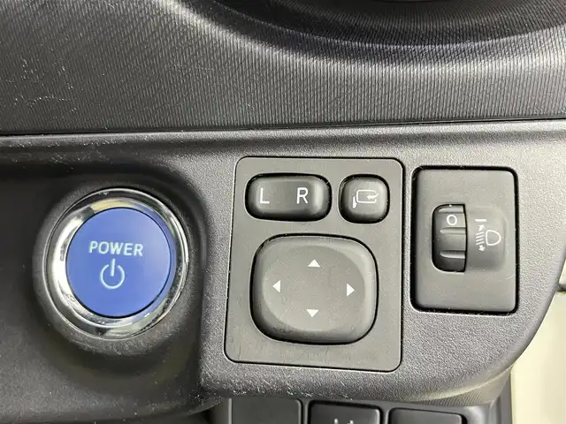 トヨタ アクア クロスオーバー グラム 富山県 2020(令2)年 3.2万km ベージュ ワンオーナー/純正SDナビ/(AM、FM、 CD、BT、SD、AUX)/ワンセグTV/車外カメラ（バック、フロント、サイド、全方位）/衝突軽減システム/レーンキープアシスト/コーナーセンサー　/横滑り防止装置/盗難防止装置/オートマチックハイビーム/ハロゲンライト/ドライブレコーダー前後（DVR-CO2)/レザー調シートカバー/社外AW スタッドレスタイヤ4本車載/フロアマット純正/スマートキー×2/取扱説明書/保証書