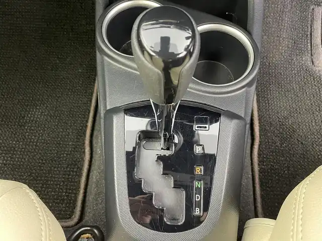 トヨタ アクア クロスオーバー グラム 富山県 2020(令2)年 3.2万km ベージュ ワンオーナー/純正SDナビ/(AM、FM、 CD、BT、SD、AUX)/ワンセグTV/車外カメラ（バック、フロント、サイド、全方位）/衝突軽減システム/レーンキープアシスト/コーナーセンサー　/横滑り防止装置/盗難防止装置/オートマチックハイビーム/ハロゲンライト/ドライブレコーダー前後（DVR-CO2)/レザー調シートカバー/社外AW スタッドレスタイヤ4本車載/フロアマット純正/スマートキー×2/取扱説明書/保証書