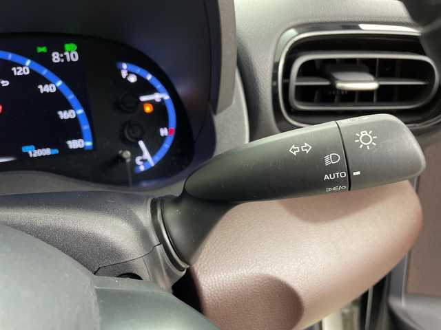 トヨタ ヤリスクロス ハイブリッド Z 鹿児島県 2022(令4)年 1.2万km プラチナホワイトパールマイカ ワンオーナー/純正ディスプレイオーディオ/(Bluetooth/フルセグ)/パノラミックビューモニター/トヨタセーフティセンス/・プリクラッシュセーフティ/・レーントレーシングアシスト/・レーンディパーチャーアラート/・レーダークルーズコントロール/・オートマチックハイビーム/・ロードサインアシスト/パーキングサポートブレーキ/前席シートヒーター/運転席パワーシート/前後ドライブレコーダー/前後コーナーセンサー/ビルトインETC/ブラインドスポットモニター/保証書/取扱説明書