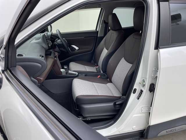 トヨタ ヤリスクロス ハイブリッド Z 鹿児島県 2022(令4)年 1.2万km プラチナホワイトパールマイカ ワンオーナー/純正ディスプレイオーディオ/(Bluetooth/フルセグ)/パノラミックビューモニター/トヨタセーフティセンス/・プリクラッシュセーフティ/・レーントレーシングアシスト/・レーンディパーチャーアラート/・レーダークルーズコントロール/・オートマチックハイビーム/・ロードサインアシスト/パーキングサポートブレーキ/前席シートヒーター/運転席パワーシート/前後ドライブレコーダー/前後コーナーセンサー/ビルトインETC/ブラインドスポットモニター/保証書/取扱説明書