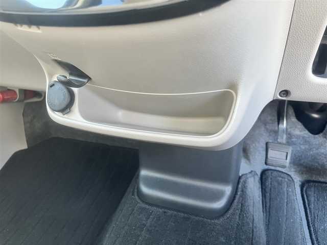 日産 デイズ X 島根県 2018(平30)年 1.4万km アッシュブラウンM 社外ディスプレイオーディオ　/Bluetooth接続　/全方位／バックカメラ　/アイドリングストップ　/衝突軽減ブレーキ　/前後コーナーセンサー　/運転席シートヒーター　/スマートキー　/プッシュスタート　/純正フロアマット　/取扱説明書/スペアキー1本/スタッドレスタイヤ積込み