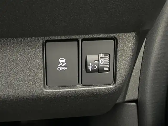 ホンダ Ｎ ＢＯＸ カスタム ターボ コーディネートS 愛知県 2023(令5)年 1.8万km グレーⅡ 純正８型ＤＡ　バックカメラ　シートヒーター　ＥＴＣ　両側パワスラ　ハーフレザーシート　カープレイ　電動パーキング　ＬＥＤオートライト　ホンダセンシング　衝突軽減　追従クルコン　コーナーセンサー　禁煙車