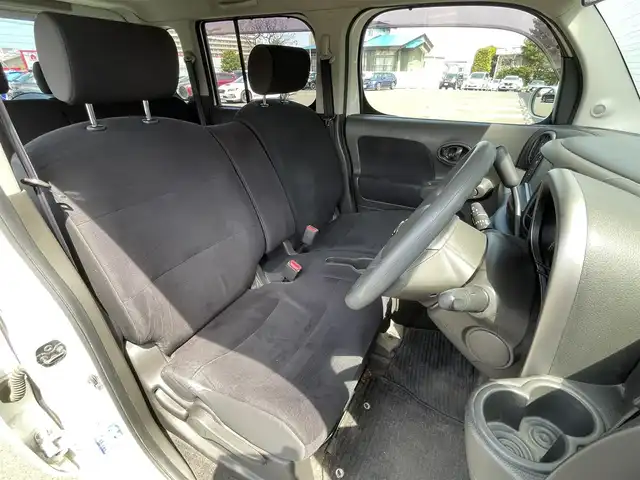 日産 キューブ 15X FOUR Mセレクション 道央・札幌 2010(平22)年 13.7万km ホワイトパール ・４WD/・純正ナビ/　CD＆USB＆AUX＆TV/・バックカメラ/・純正エンジンスターター/・電動格納ミラー/・プッシュスタート/・スマートキー/・純正フロアマット/・ドアバイザー