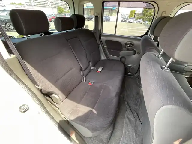 日産 キューブ 15X FOUR Mセレクション 道央・札幌 2010(平22)年 13.7万km ホワイトパール ・４WD/・純正ナビ/　CD＆USB＆AUX＆TV/・バックカメラ/・純正エンジンスターター/・電動格納ミラー/・プッシュスタート/・スマートキー/・純正フロアマット/・ドアバイザー
