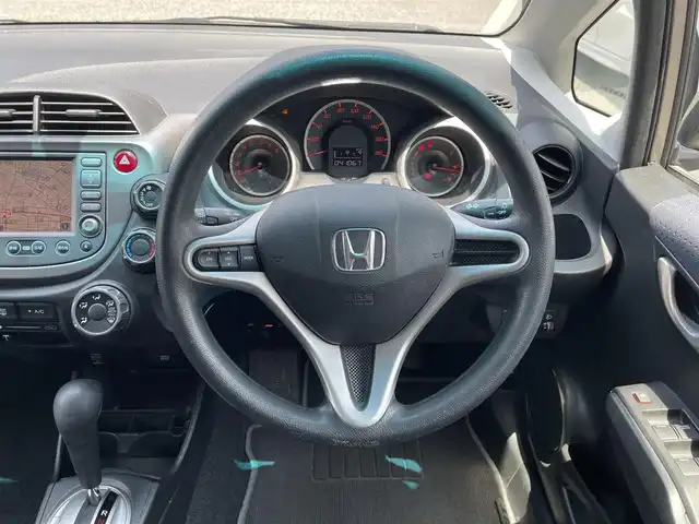 ホンダ フィット G 愛知県 2010(平22)年 4.1万km チタニウムメタリック 純正メーカーナビ（AM/FM/ワンセグ/CD/DVD）/ETC/前後ドラレコ/ドアバイザー/純正フロアマット