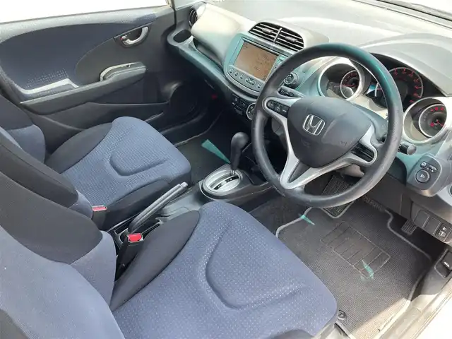 ホンダ フィット G 愛知県 2010(平22)年 4.1万km チタニウムメタリック 純正メーカーナビ（AM/FM/ワンセグ/CD/DVD）/ETC/前後ドラレコ/ドアバイザー/純正フロアマット