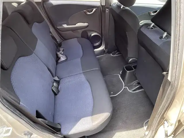 ホンダ フィット G 愛知県 2010(平22)年 4.1万km チタニウムメタリック 純正メーカーナビ（AM/FM/ワンセグ/CD/DVD）/ETC/前後ドラレコ/ドアバイザー/純正フロアマット