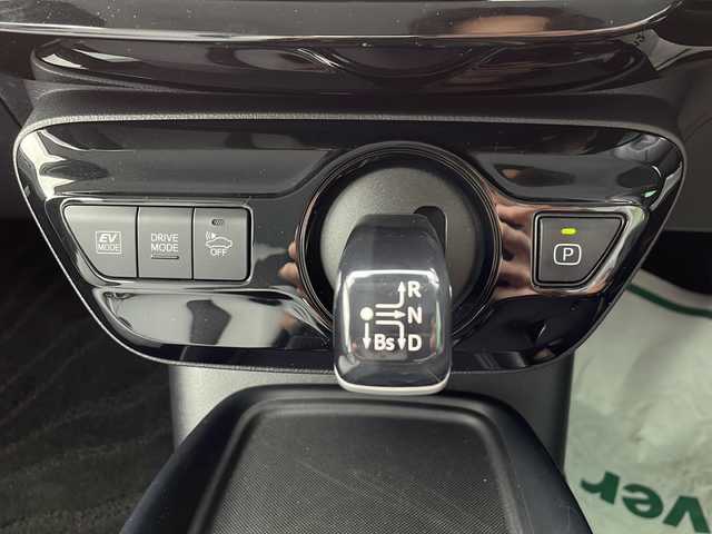 トヨタ プリウス Sツーリングセレクション 岐阜県 2019(令1)年 4.5万km ホワイトパールクリスタルシャイン アルパイン9インチナビ/CD/DVD/BT/フルセグTV/トヨタセーフティーセンス/クルーズコントロール/バックカメラ/ステアリングスイッチ/LEDヘッドライト/合皮シート/ビルトインEETC